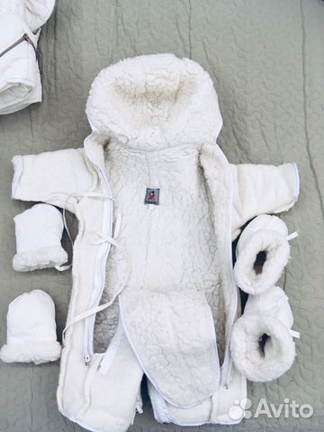 Зимний комбинезон для девочки