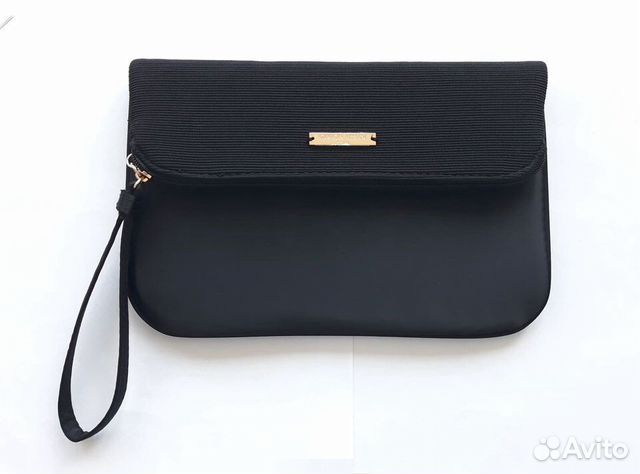 Косметичка YSL, Kiehls, Рив Гош, вязаная