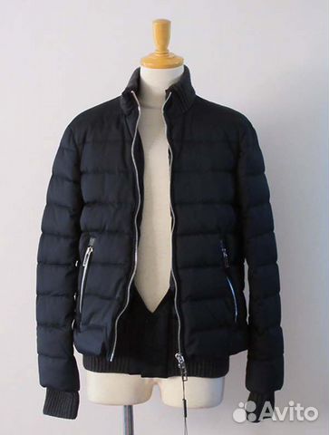 Чёрная куртка Emporio Armani оригинал Чёрная куртка Emporio Armani оригинал