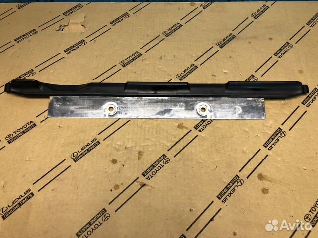 Накладка номера Toyota land cruiser 200 15 Накладка номера Toyota land cruiser 200 15