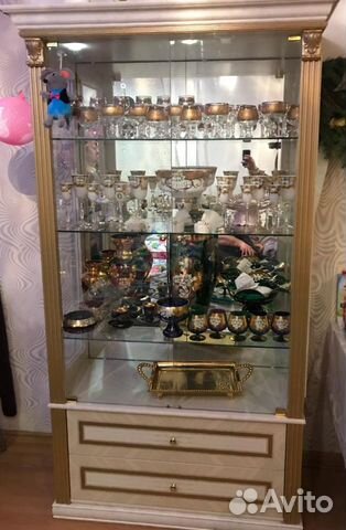Шкаф витрина Сервант