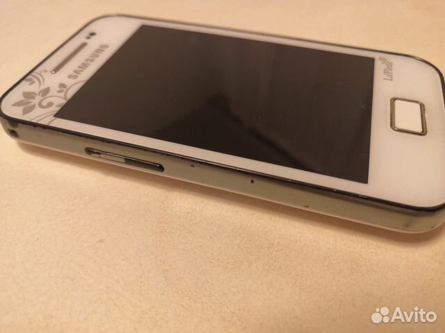 Телефон SAMSUNG Galaxy Age LaFleur GT-S5830i Телефон SAMSUNG Galaxy Age LaFleur GT-S5830i