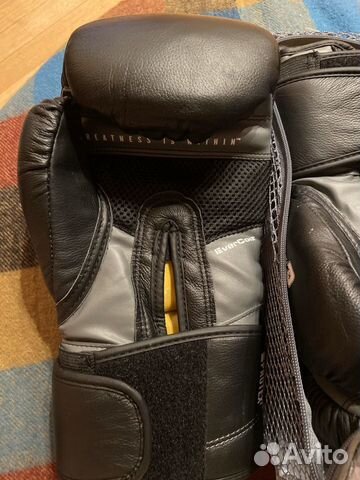 Боксерские перчатки Боксерские перчатки