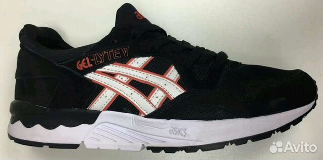 Кроссовки Asics