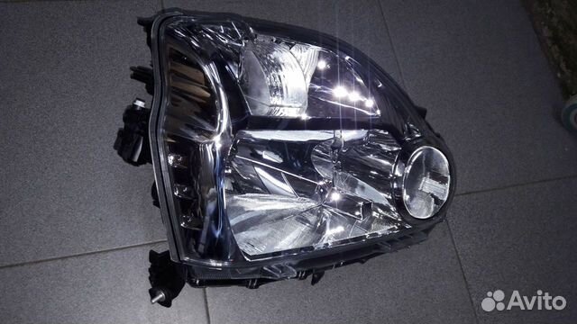 Фара правая nissan Xtrail T31 07-10 гг галоген