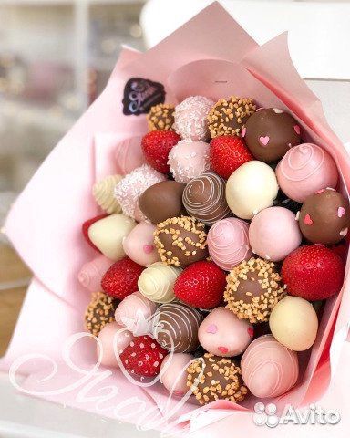 Букеты из клубники в шоколаде