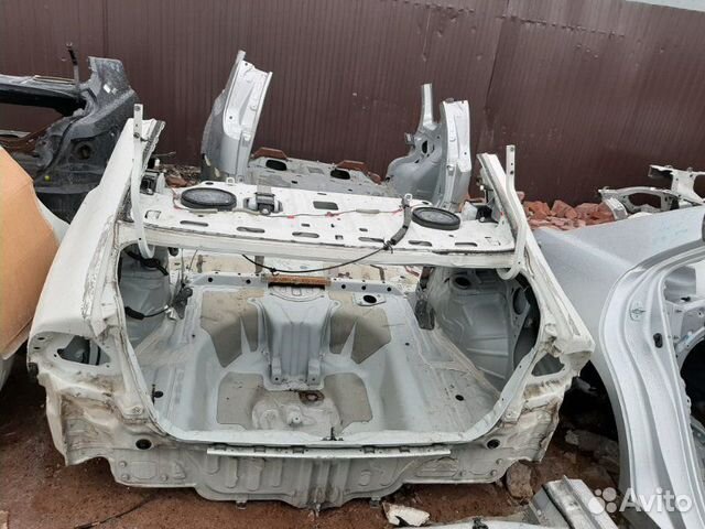 Задняя часть, два крыла+тазик задняя Honda Civic
