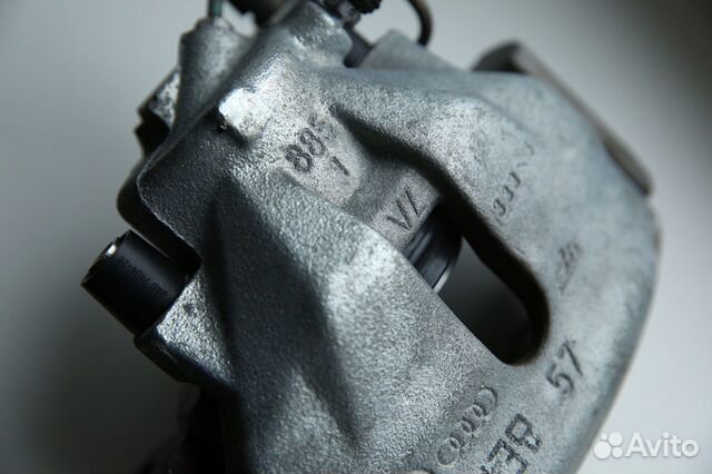 Суппорт audi a4. 4b0615115a скоба Ауди 312