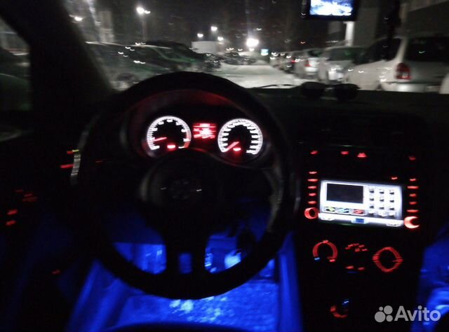 Volkswagen Polo 1.6 МТ, 2014, 63 000 км Volkswagen Polo 1.6 МТ, 2014, 63 000 км