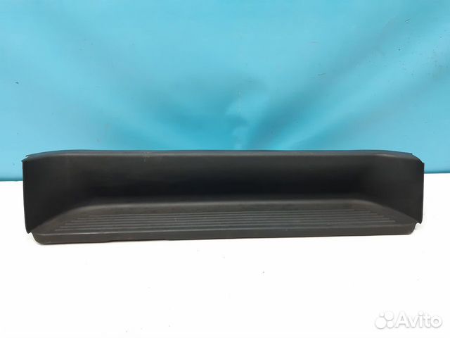 Накладка порога левая Hyundai Grand Starex 1