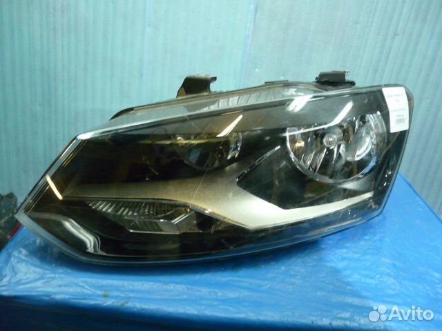 Фара Volkswagen Polo хэчбэк левая 1r1941007f Фара Volkswagen Polo хэчбэк левая 1r1941007f