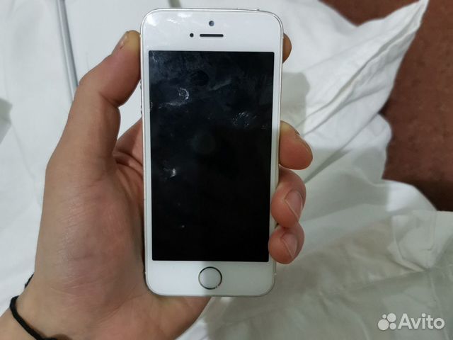 Продам iPhone se 16gb gold