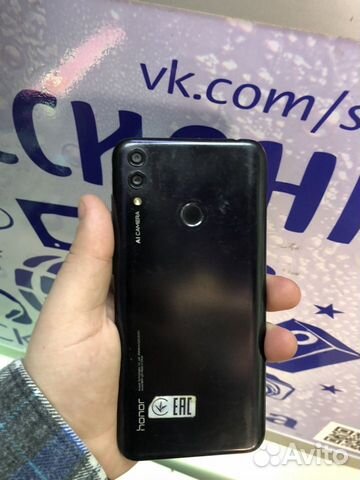 Телефон Honor 8c Телефон Honor 8c