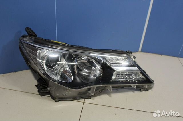 Фара правая Toyota RAV 4