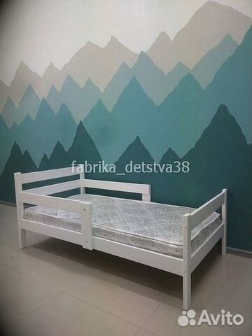 Детская кроватка Детская кроватка