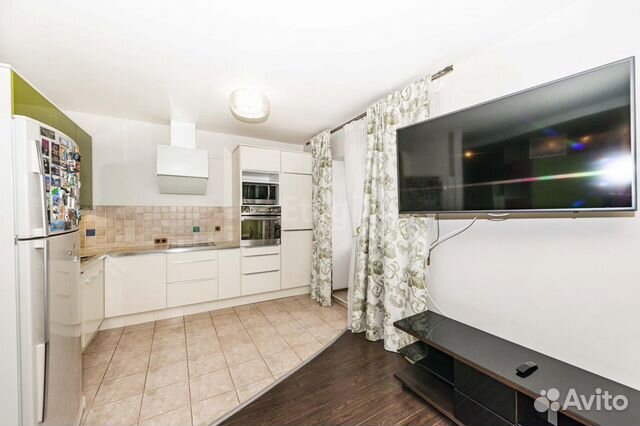 3-к квартира, 97.9 м², 2/10 эт.