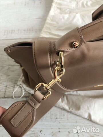Новая сумка Salvatore Ferragamo (Suzanna) Новая сумка Salvatore Ferragamo (Suzanna)