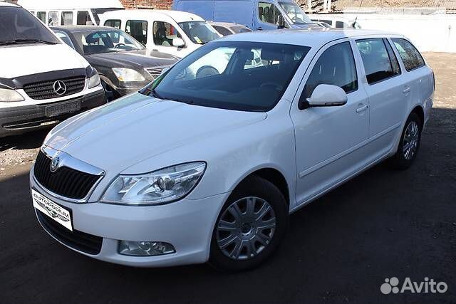 Крышка багажника Skoda Octavia A5 универсал 2010 Крышка багажника Skoda Octavia A5 универсал 2010