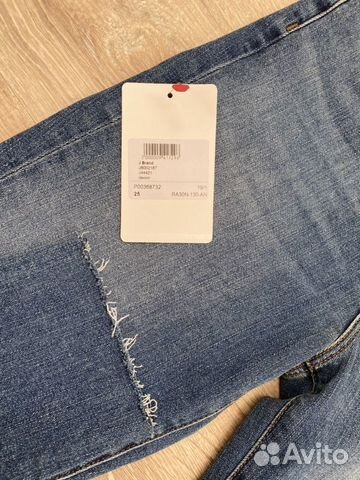 Джинсы J Brand новые р. 25 Джинсы J Brand новые р. 25