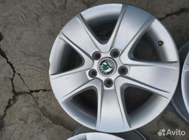 Диски бу оригинал R16 P на Skoda Диски бу оригинал R16 P на Skoda