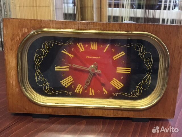 Настольные часы