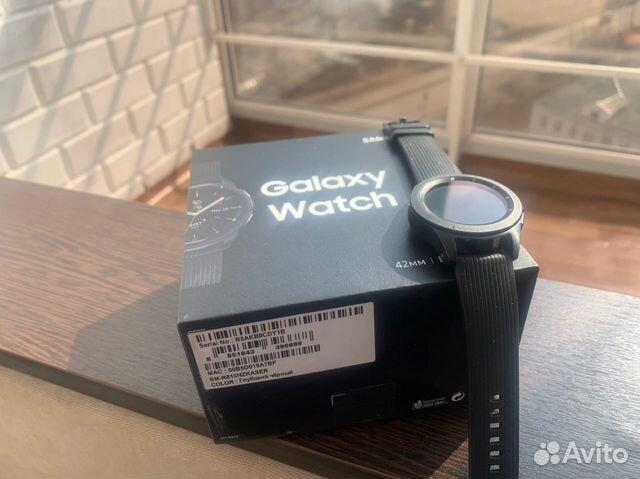 Часы SAMSUNG Galaxy Watch 42mm на гарантии