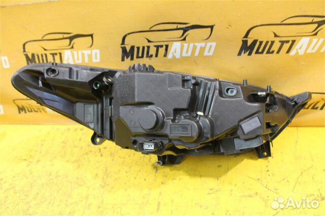 Фара передняя левая Ford Mondeo 5 2015-2020 Фара передняя левая Ford Mondeo 5 2015-2020