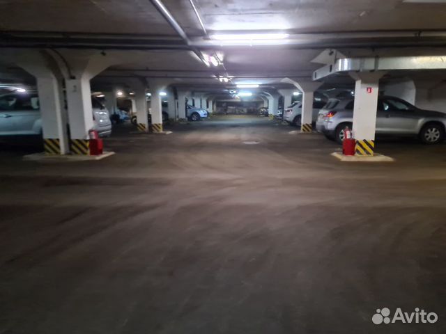 Машиноместо, 15 м² Машиноместо, 15 м²