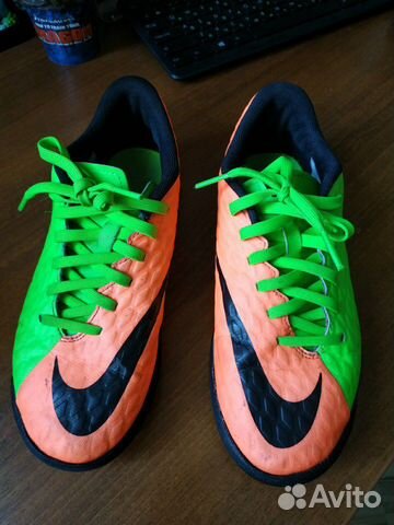 Бутсы (Nike) р.36,5 Бутсы (Nike) р.36,5