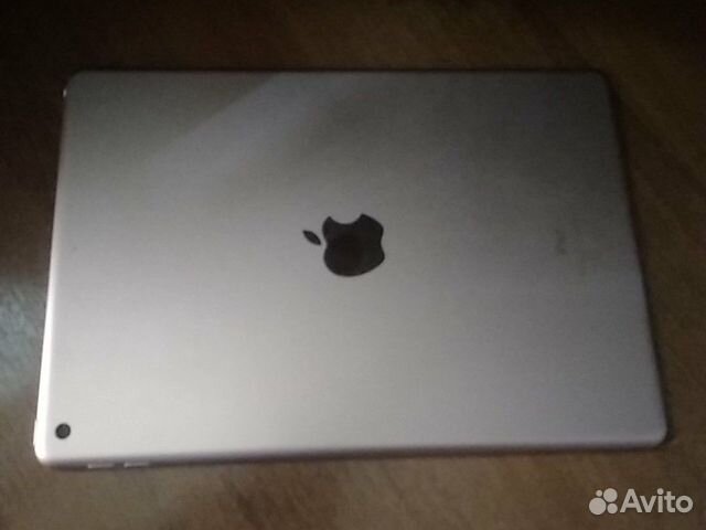 iPad 7.4