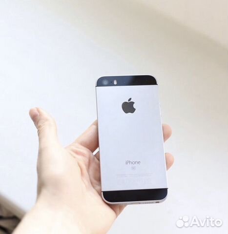 iPhone SE 32GB Space Gray