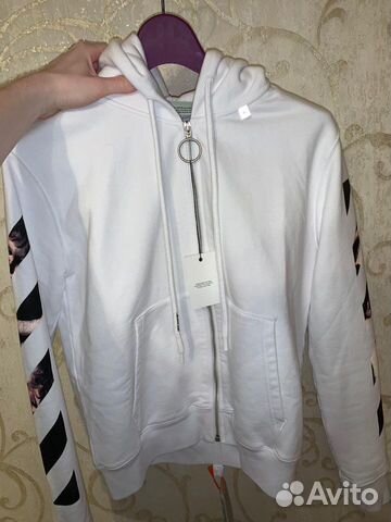 Off-White толстовка Caravaggio. Размер S Off-White толстовка Caravaggio. Размер S