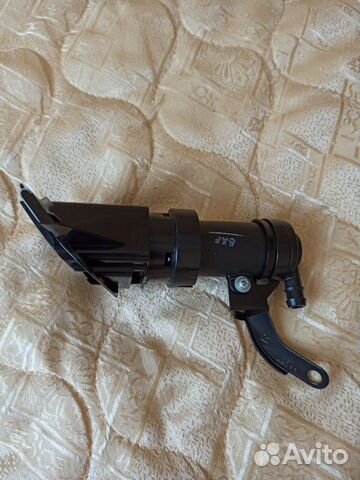 Омыватель фары на Honda Civic 2008 правый