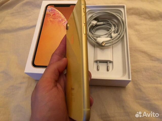 iPhone XR 64 GB - Желтый iPhone XR 64 GB - Желтый