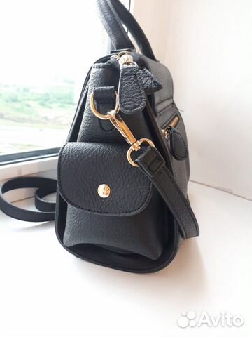 Сумка сумочка на ремешке черная кожаная женская Сумка сумочка на ремешке черная кожаная женская