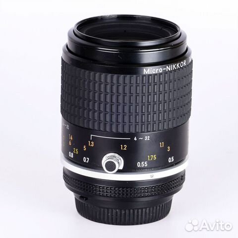 Nikon 105mm f/2.8 AiS Nikkor