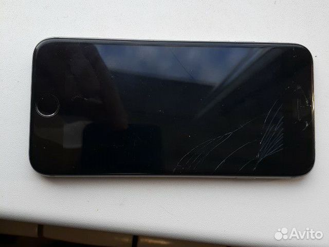 Телефон iPhone