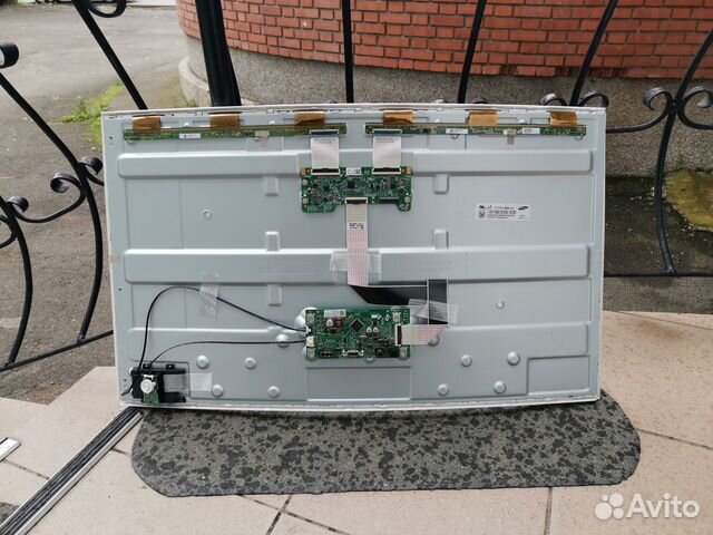 Монитор Samsung LC32F391FWI (Разбор)(По запчастям)