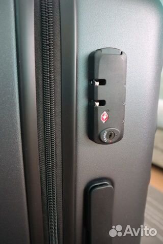 Чемодан Xiaomi темно-серый