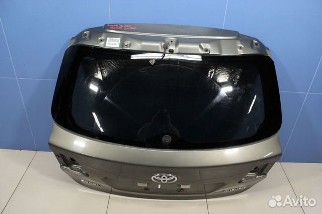 Дверь багажника со стеклом Toyota Avensis (T27)