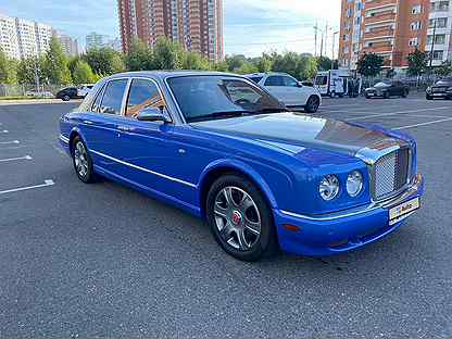 Bentley Arnage академег