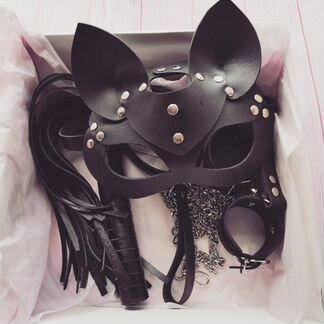 Плетка флоггер из натуральной кожи ошейник наручни