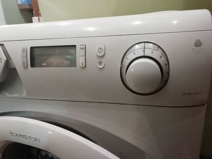 Стиральная машинка Ariston avsd 1070