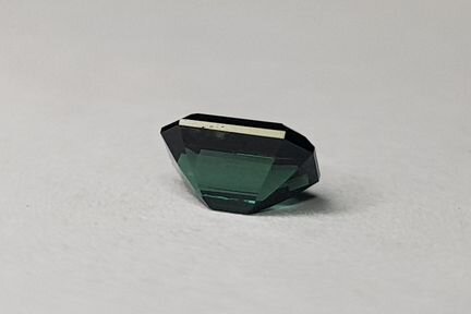 33Т. Турмалин. Индиголит. Нигерия.1.15 кт