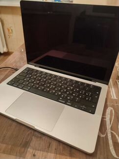 Apple macbook pro 14 (2021)