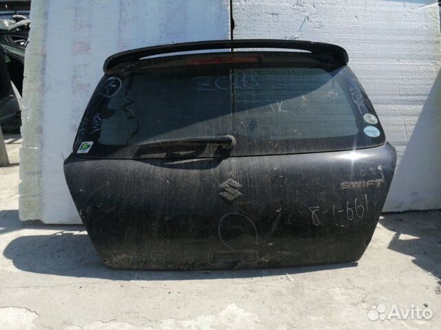 Дверь багажника Suzuki Swift ZC71S