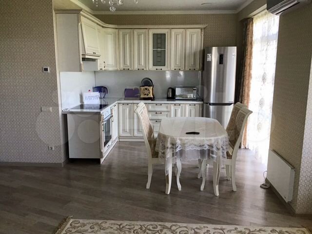 2-к. квартира, 74 м², 8/9 эт.