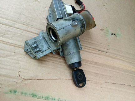 VW Sharan 1,9TDI(96-99) замок зажигания с ключом