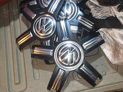 Колпачки в центральное отверстие колёс VW Multivan