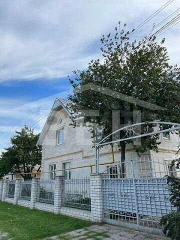 Коттедж 235 м² на участке 16 сот.